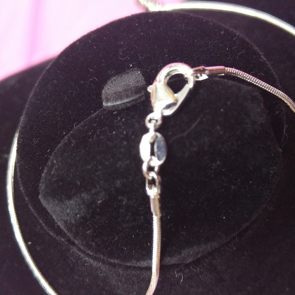 Necklace - Picture 6 of 10